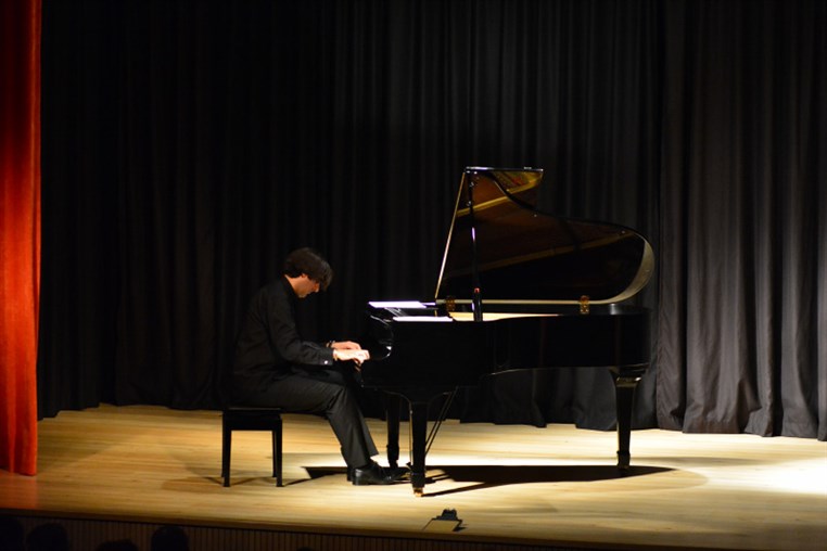Autour Des Compositeurs Libanais -Recital